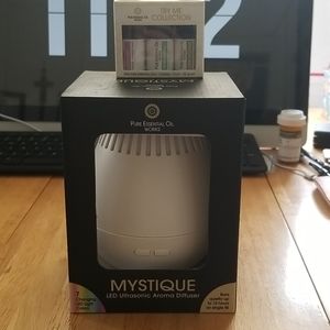LED Diffuser with Sample Essential Oils